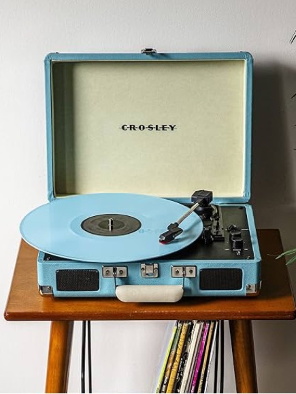 Crosley Turquoise Retro Suitcase Turntable